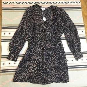 Parker SMALL Leopard V-neck faux wrap long sleeve mini dress 100% silk GUC